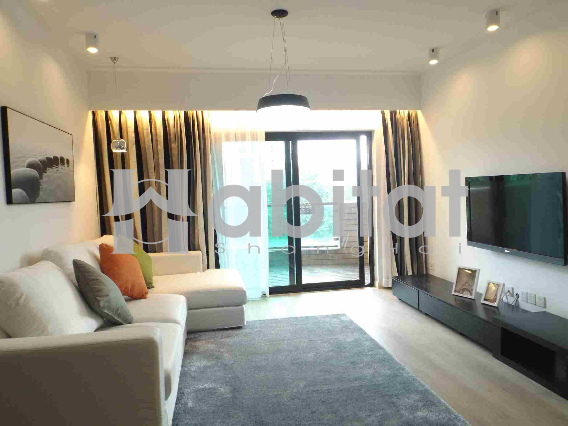 Modern Style Apt 2brs 2bath Fully Furnitured Apartment For Rent About Us